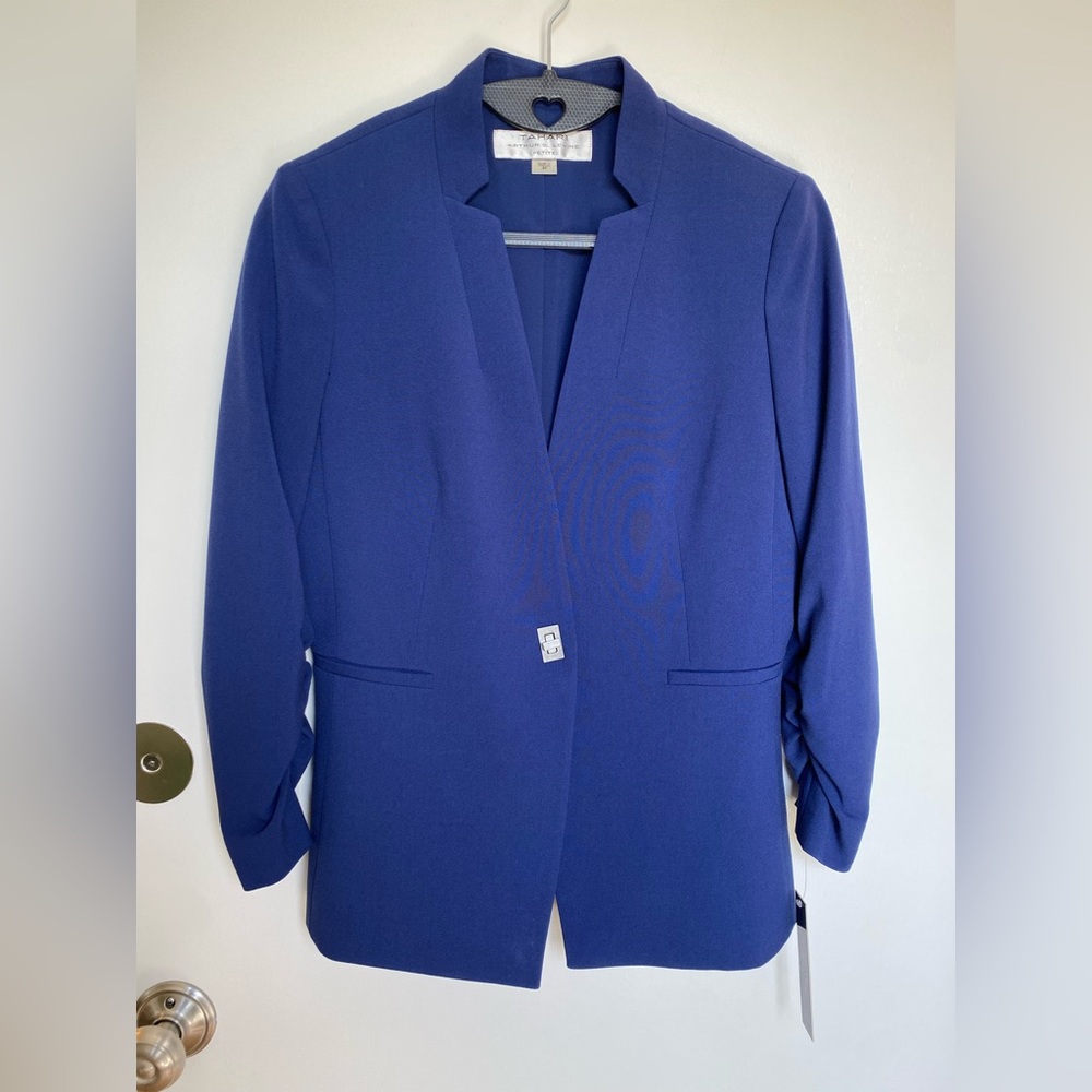 NWT Tahari ASL Petite Jacket w/ Turnlock Closure